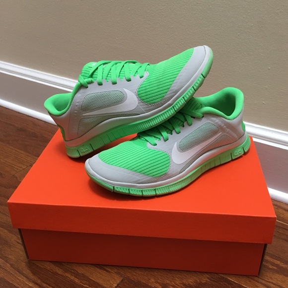 le scarpe nike numero 75 poshmark liberare 40 v3 le scarpe nike numero 75 poshmark liberare 40 v3